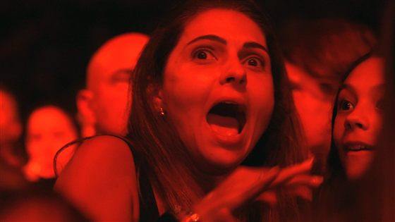 P&uacute;blico reaccionando a un efecto del show
